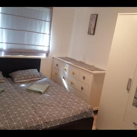 Apartments Пошгрун Екстериор снимка